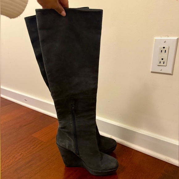 Stuart Weitzman Heeled High Boot - Picture 7 of 8